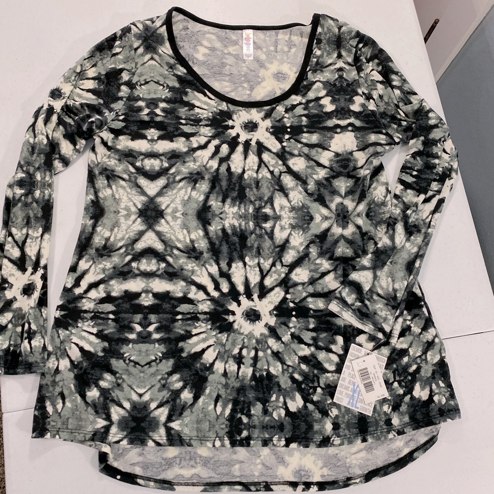 New Never Worn XL Black Tie Dye Long Sleeve Shirt LuLaRoe Lynnae